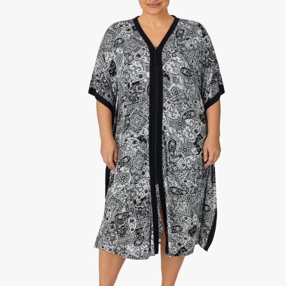Ellen Tracy Plus Size Wide-Sleeve Printed Caftan - White Grid - Picture 1 of 5